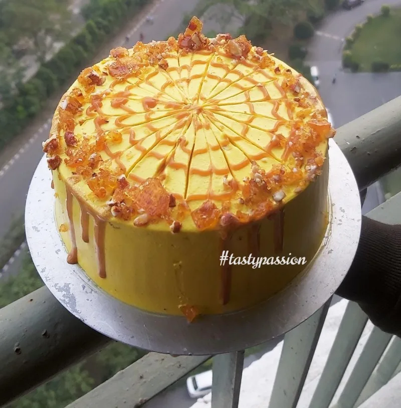 Butterscotch Drip Cake