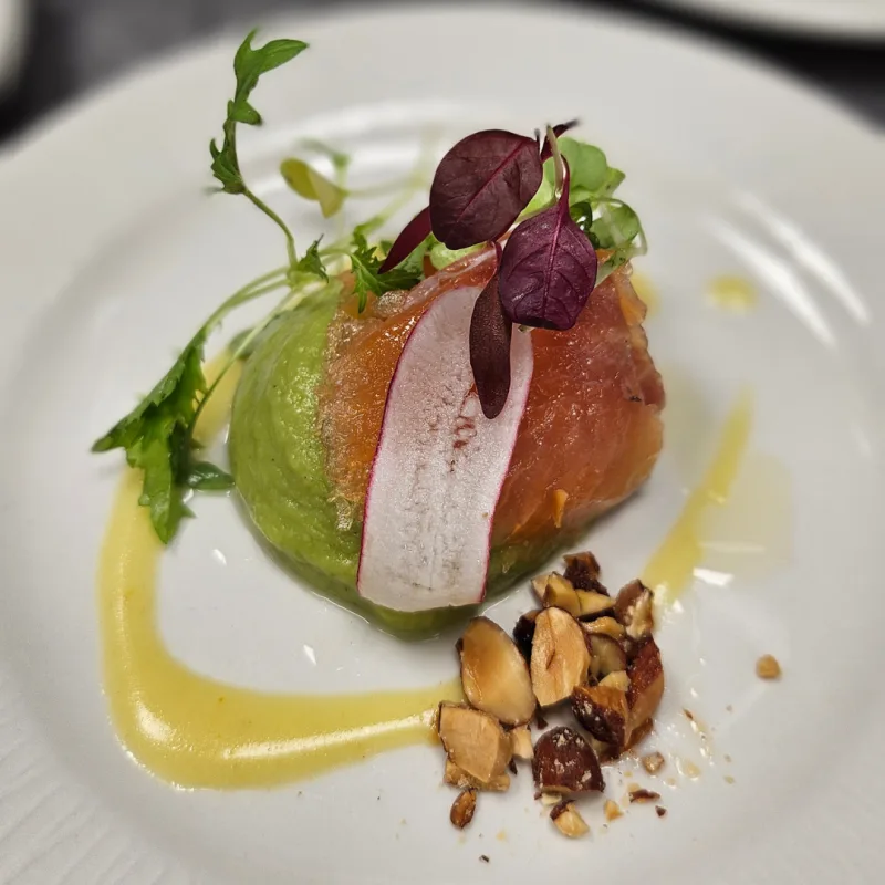 Smoked salmon, Avocado puree, Olive oil emulsion, Crushed smoked almond